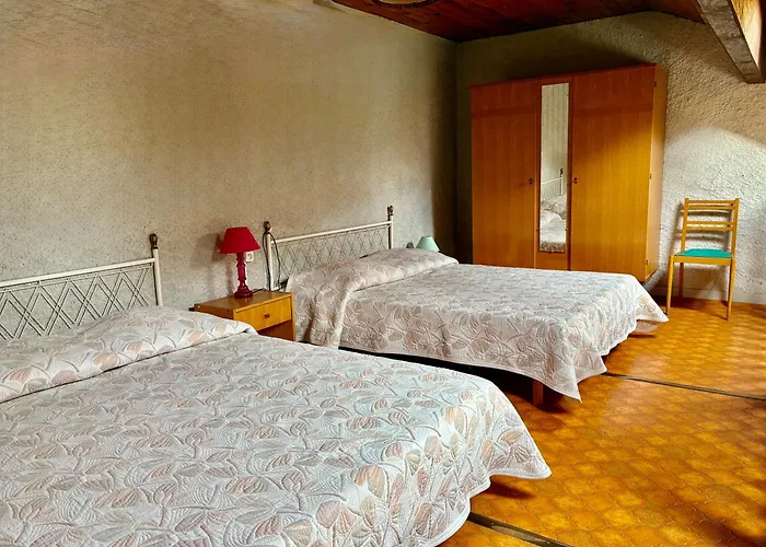 Holiday home Maison Usclade